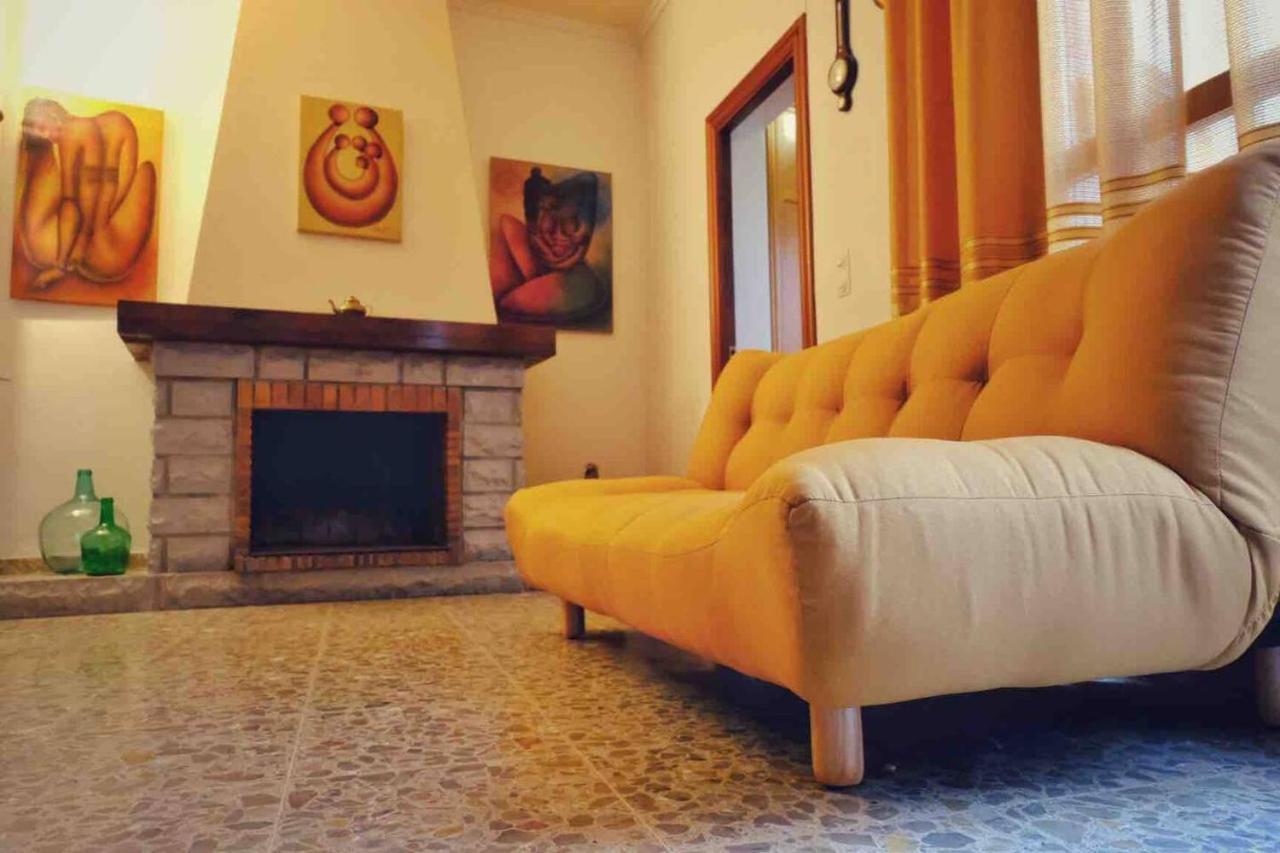 Casa Rural “Ca Robert” Callosa d'en Sarria Bagian luar foto